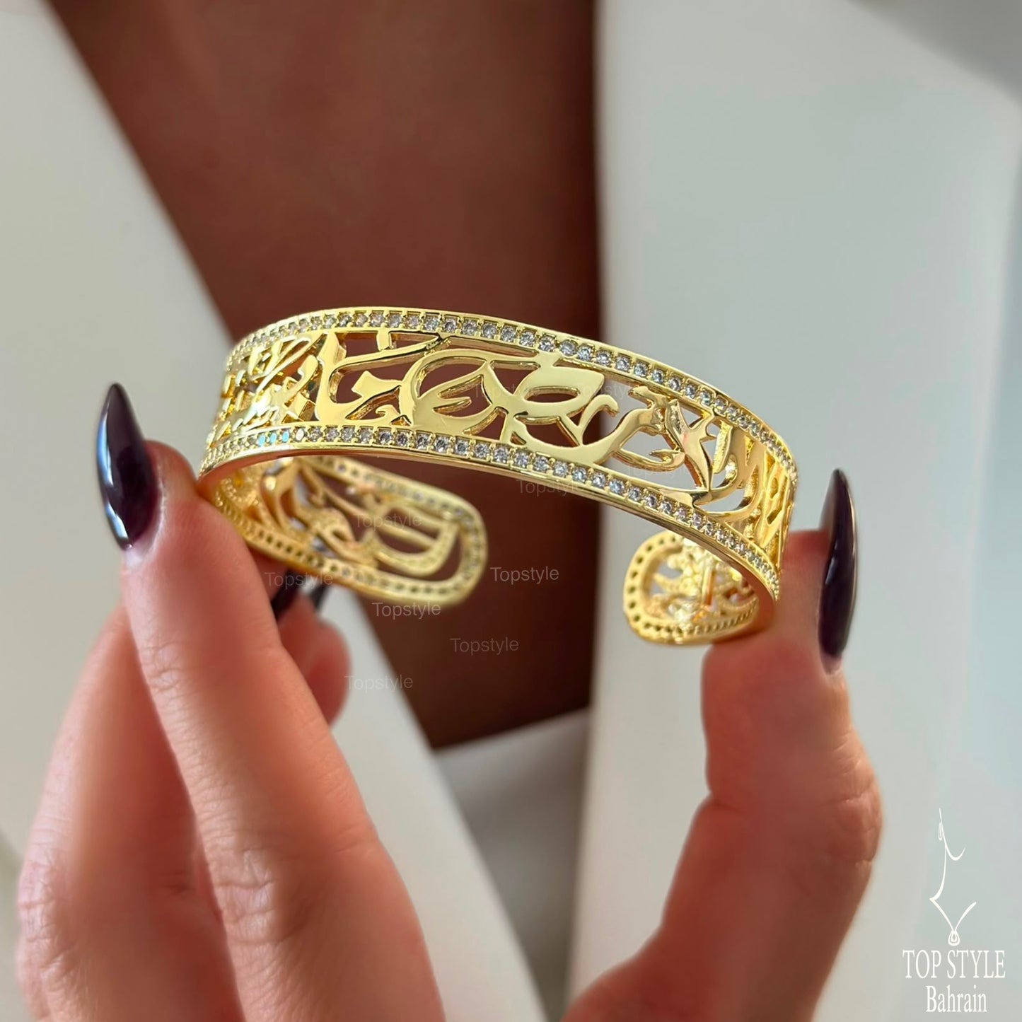 18K Gold Plated Bracelet على هذه الأرض ما يستحق الحياة
