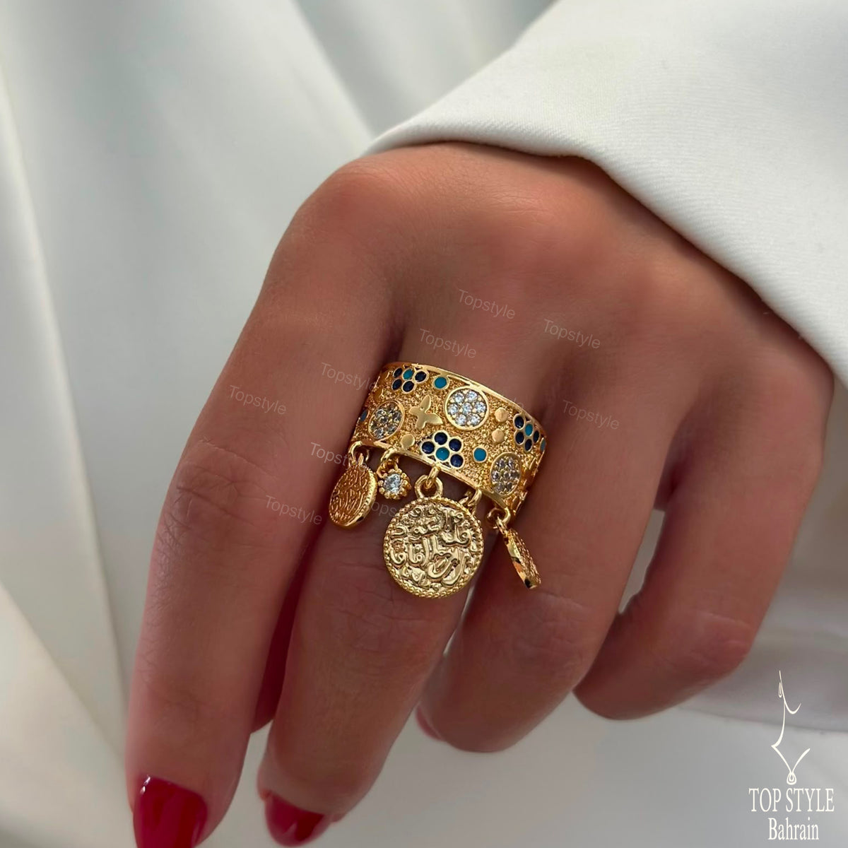 Qul Auzu Bi Rabbil Falaq Dangle Charm Ring | 21K Gold Plated