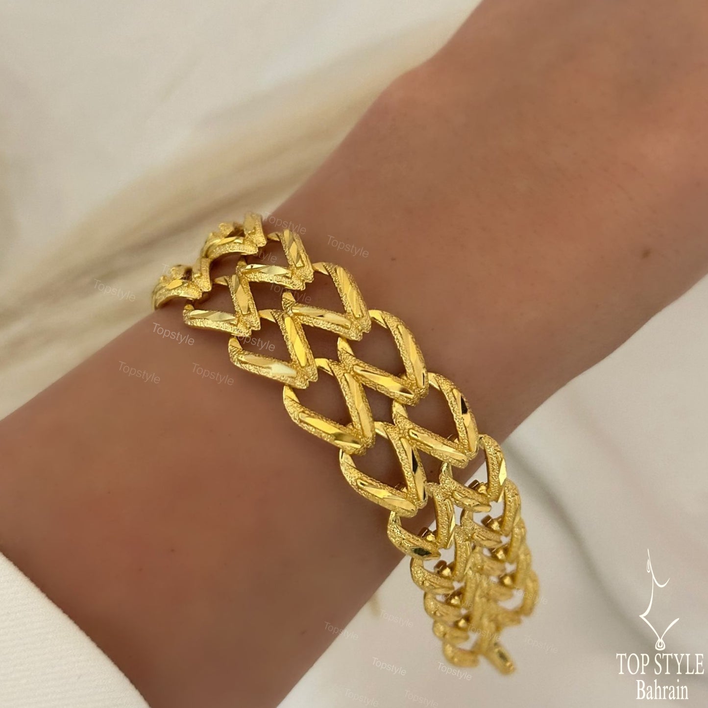 21K Gold-Plated Bold Chain Bracelet